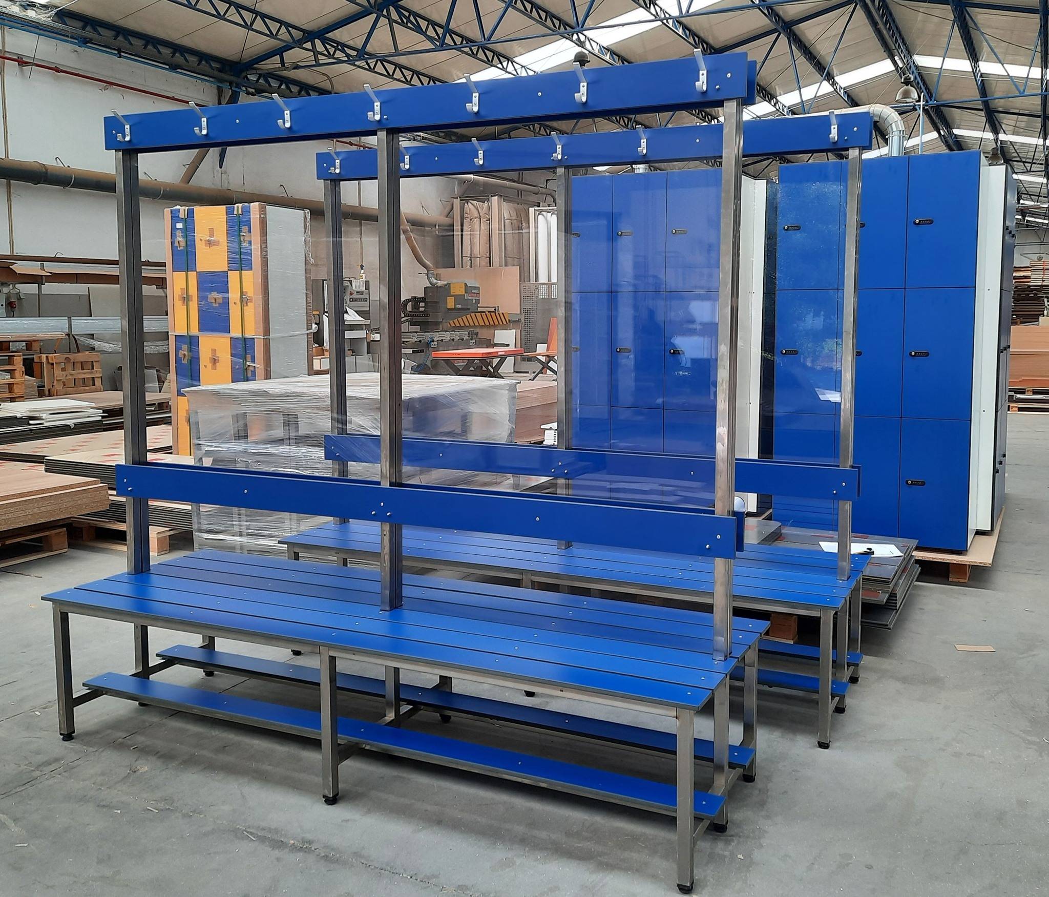 fabrication de casier et mobilier d'entreprise locker intelligent avec serrures connectées IOT